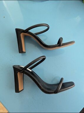 Minimalist Black Double-Strap Block Heel Sandals - Women